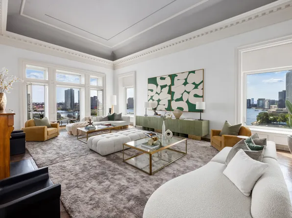 450 East 52nd Street image 2 of 33