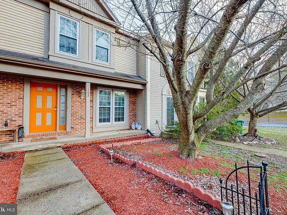 2nd image of 102 Batley Ct