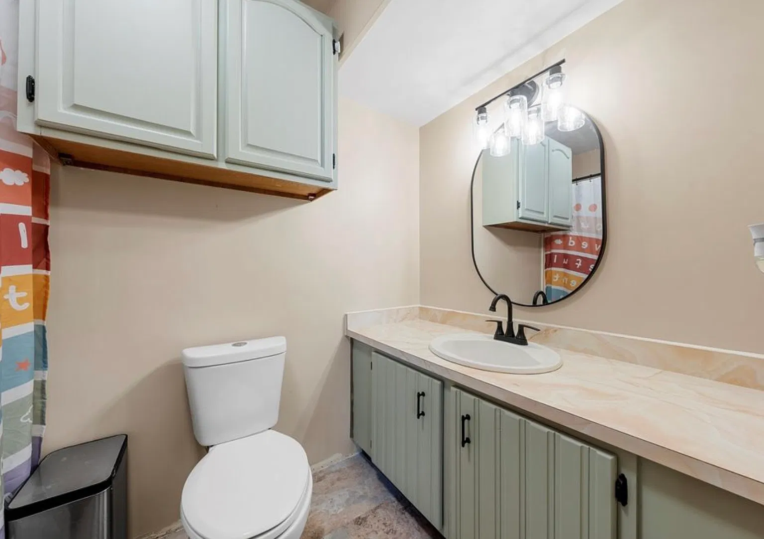3 bed, 1442 sqft, $1,700 — Photo 2
