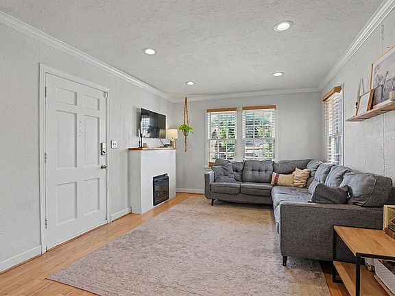 4th image of 1122 NW 79th St