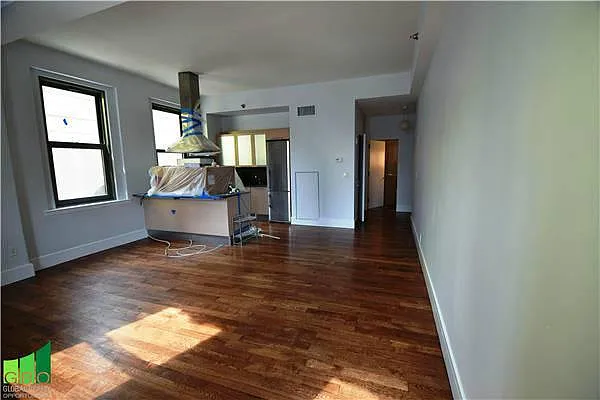 Rented by Global Realty Opportunities | media 25