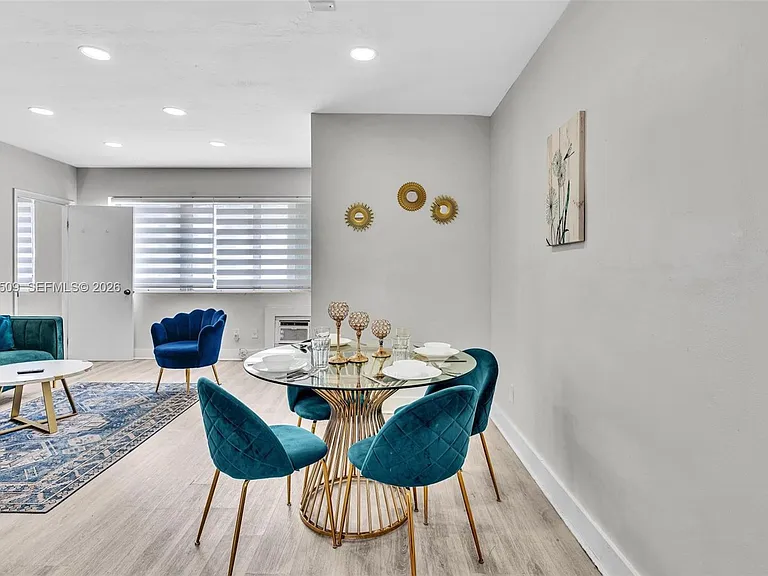 10000 E Bay Harbor Dr #18 — Photo 4