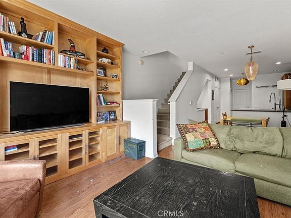 4th image of 8620 Belford Ave APT 106