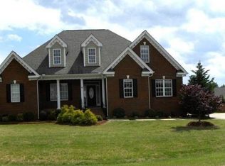 832 Oxen Dr, Garner, NC 27603