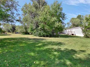 209 E Nicole St, Haysville, KS 67060