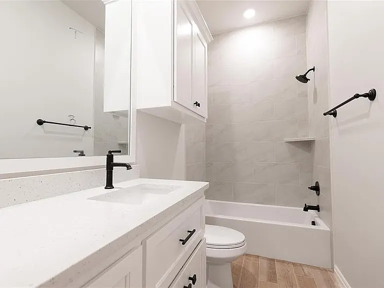 8309 Mountain Oak Dr — Photo 14