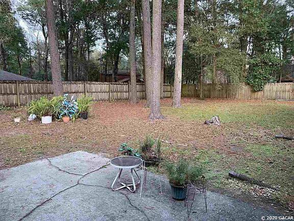 4th image of 4321 NW 66th Ter