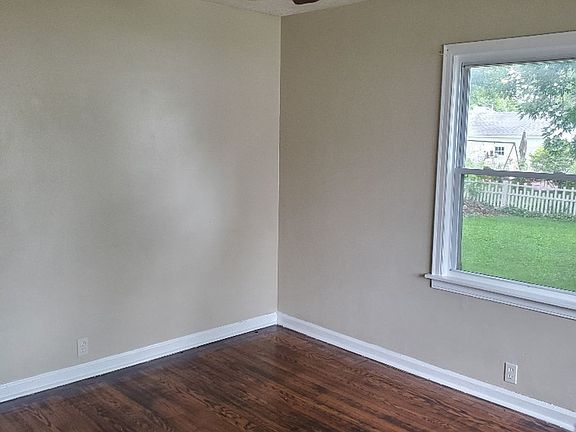2nd image of 1609 Madison Ave