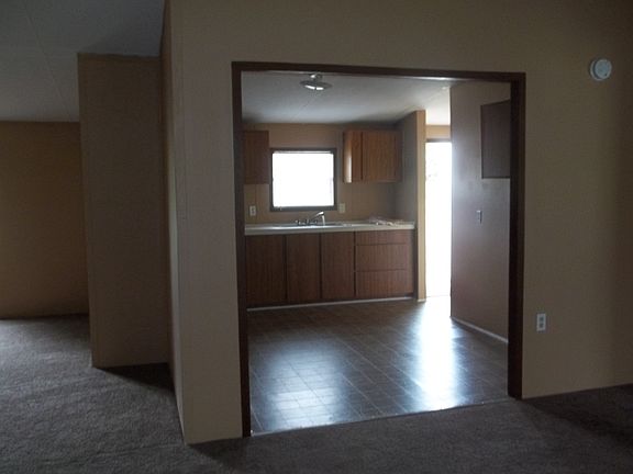 3rd image of 2822 Retreat Ln
