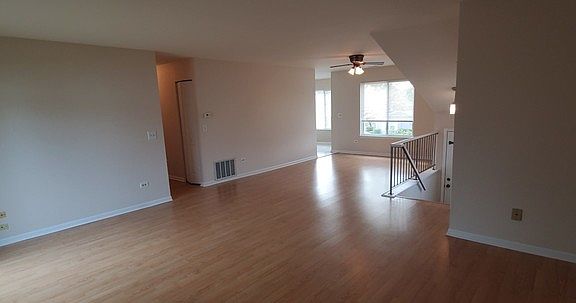 4th image of 222 E Hartford Dr #222