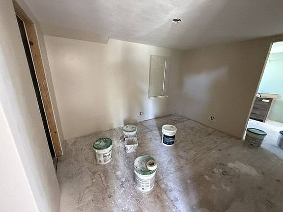 3rd image of 1205 Canal St