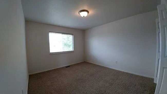 16212 Ginger Ave — Photo 14