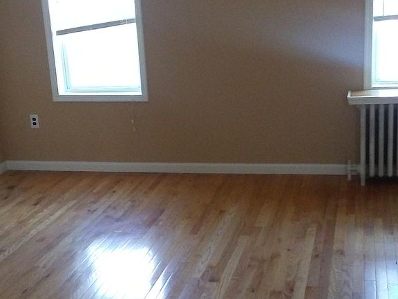 2nd image of 1438 Wolf St Floor 3