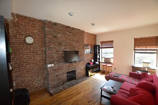 Rented by City Stop Realty | media 14