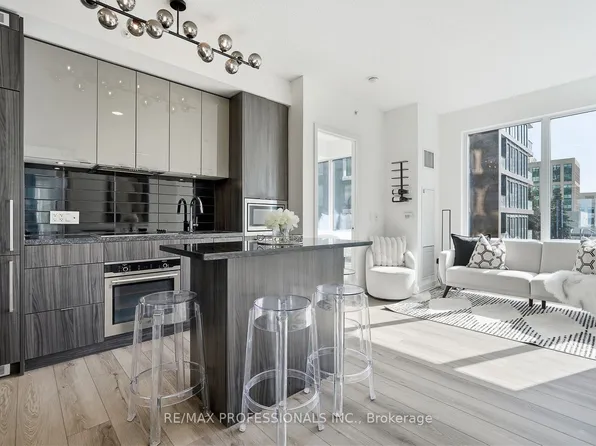 115 Blue Jays Way #1505, Toronto, ON M5V 0N4