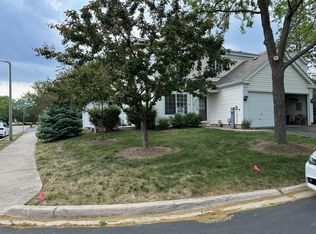460 Thomas Paine Ct, Aurora, IL 60504