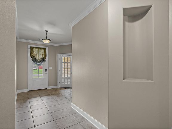 4th image of 10459 Oakmount Dr