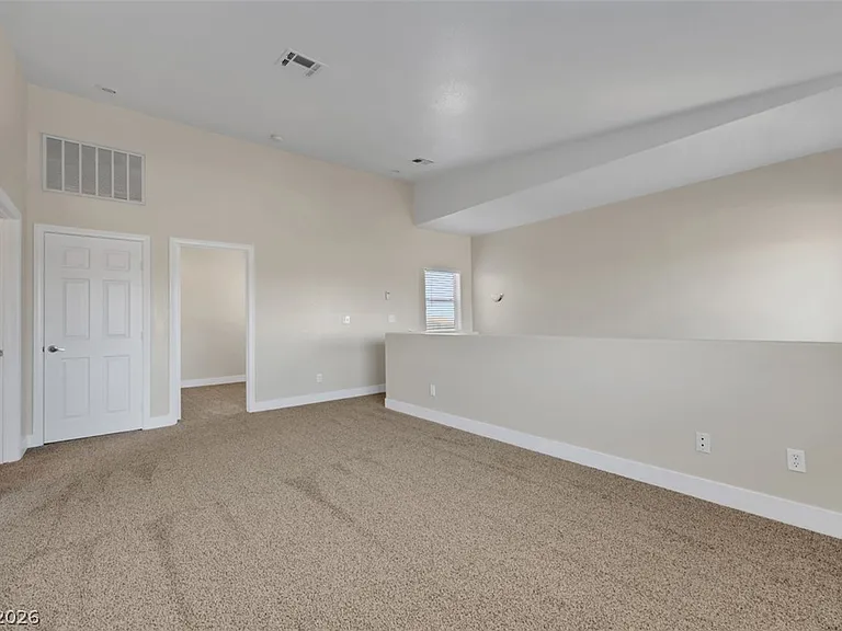 502 Birdseye St — Photo 11