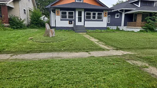 105 N Sheffield Ave Photo 1