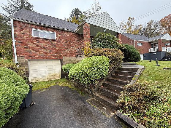 3rd image of 1938 Glencrest Dr