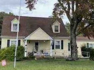 196 The Cross Rd, Scottsville, VA 24590