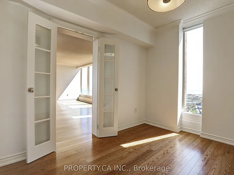 2045 Lake Shore Blvd W #3701 — Photo 19