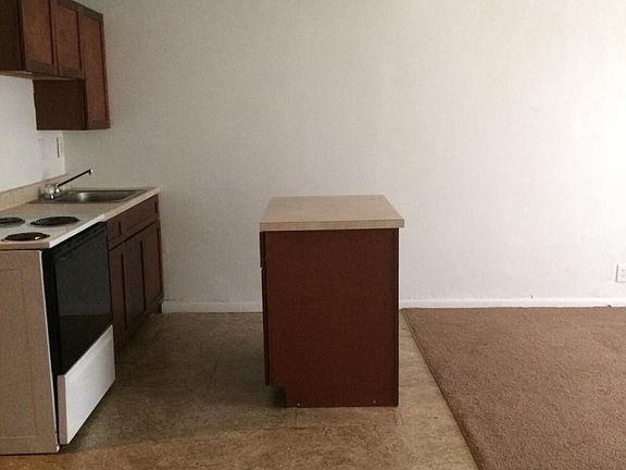 4th image of 15112 Euclid Ave APT 107