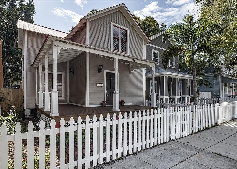 1st image of 313 E Amelia Ave