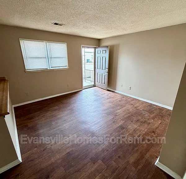 1012 Mary St #3 — Photo 6