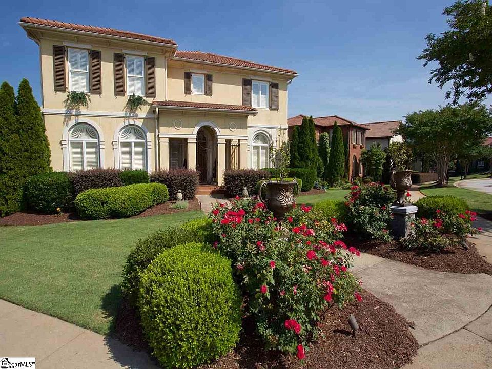 1st image of 608 Villaggio Dr