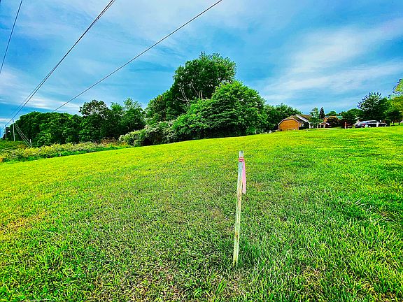 3rd image of 1299 Oakley Glen Ln