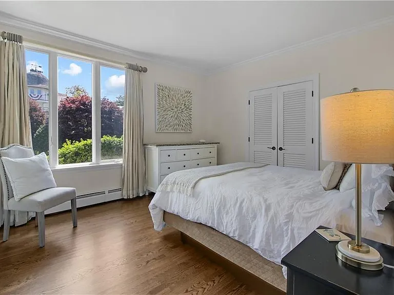 1 Harbor View Dr — Photo 41