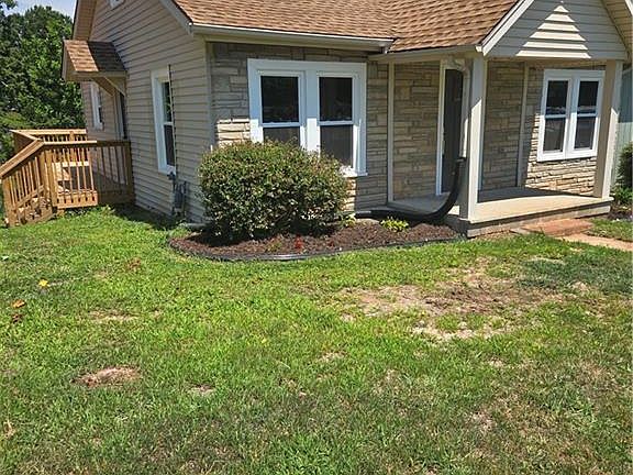 3rd image of 307 Old Liberty Rd