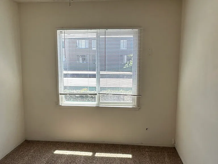 1708 N St — Photo 7