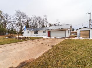 121 E Wells St, Unity, WI 54488