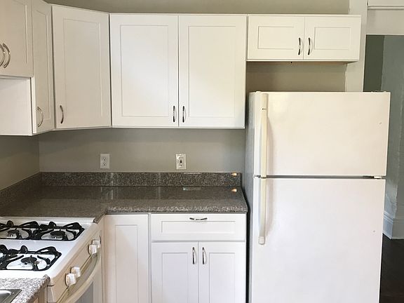 5th image of 8522 Jeannette St