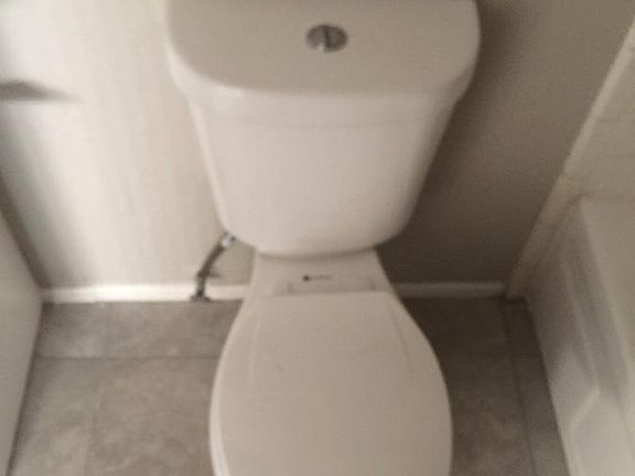 5th image of 444 W 6th Pl APT 203