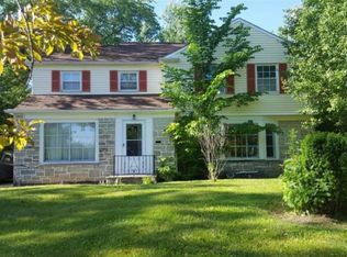 18429 Van Aken Blvd, Shaker Heights, OH 44122