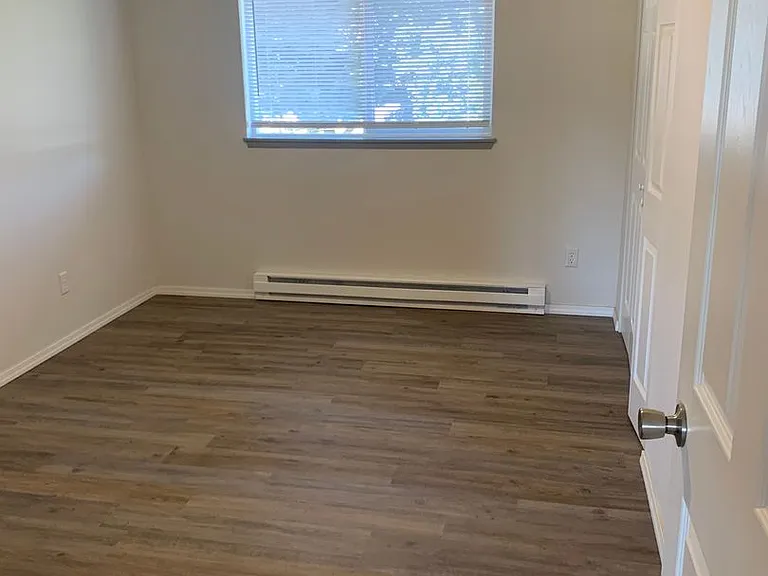 3123 E Carlisle Ave — Photo 5