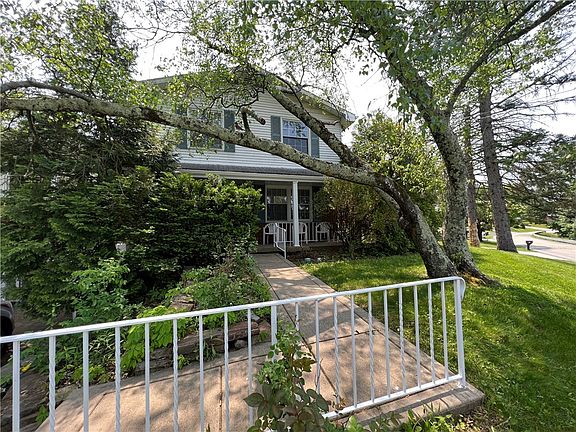 2nd image of 101 Northumberland Dr