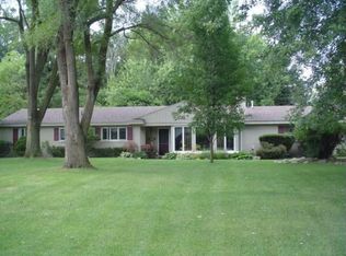 1670 Bretton Dr N, Rochester Hills, MI 48309