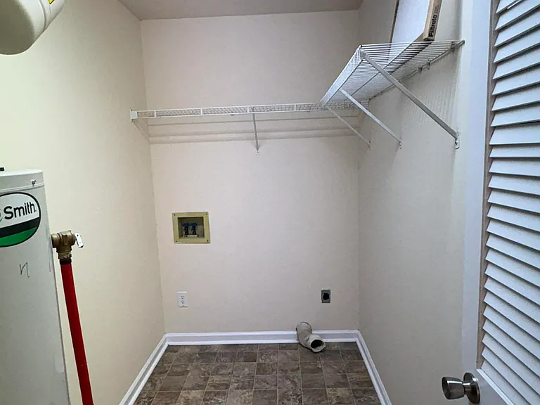1618 McIntosh St #C — Photo 10