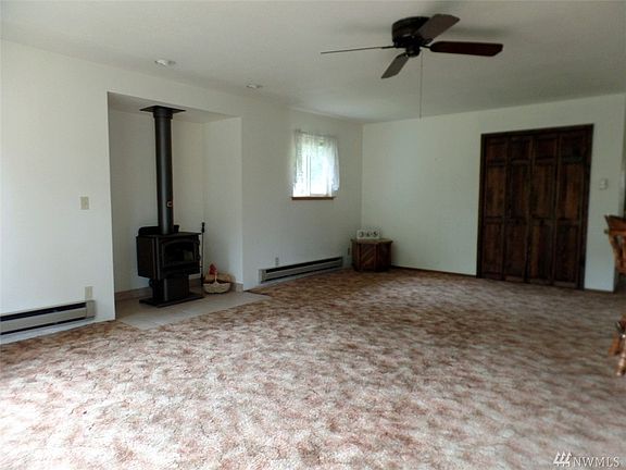 5th image of 365 Dorado Ave SW