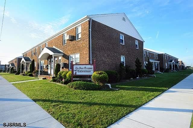 1st image of 3560 Simpson Ave #94