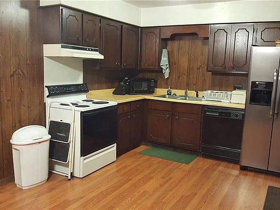 5th image of 132 Lee Road 698