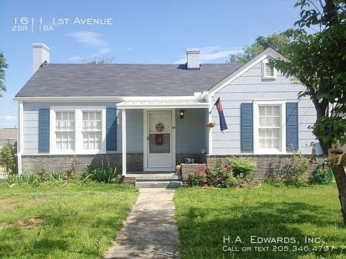 1st image of 1611 1st Ave
