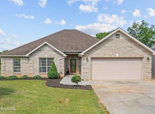 5635 J Riley West Dr, Greenback, TN 37742