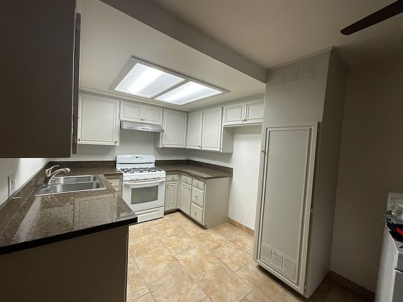 2nd image of 5221 Cartwright Ave #2