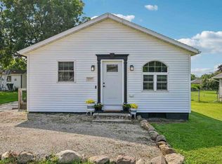 1315 1st Ave, Center Point, IA 52213