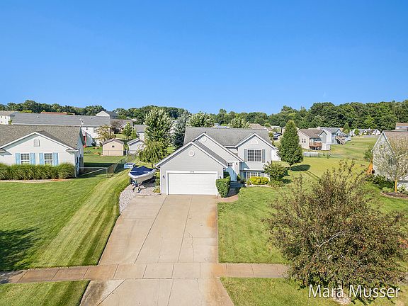 3rd image of 4511 Serry Dr